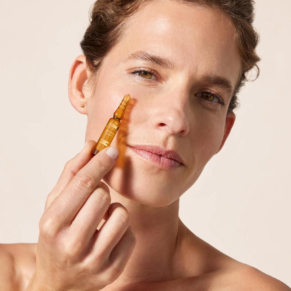 isdin ISDINCEUTICS Instant Flash 5 Ampoules