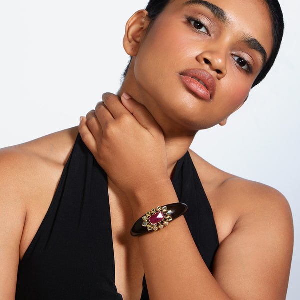 Isharya Begum Haute Pink Resin Cuff Cuff M