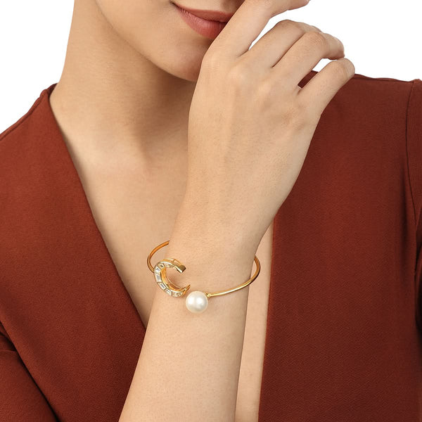 isharya Essential Luna Bracelet Bracelets