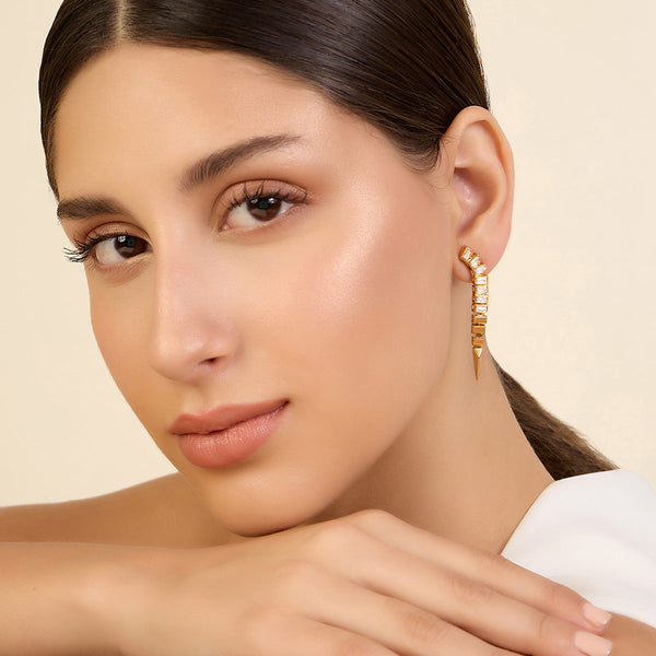 Isharya Fierce Spiked Studs Earrings Gold