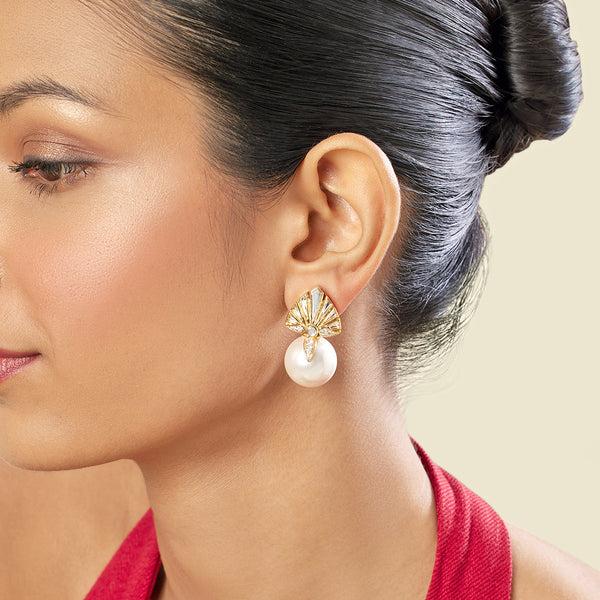 isharya Filgrana Statement Studs Earring