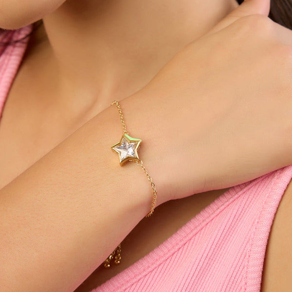 isharya Green Star Bracelet Bracelets