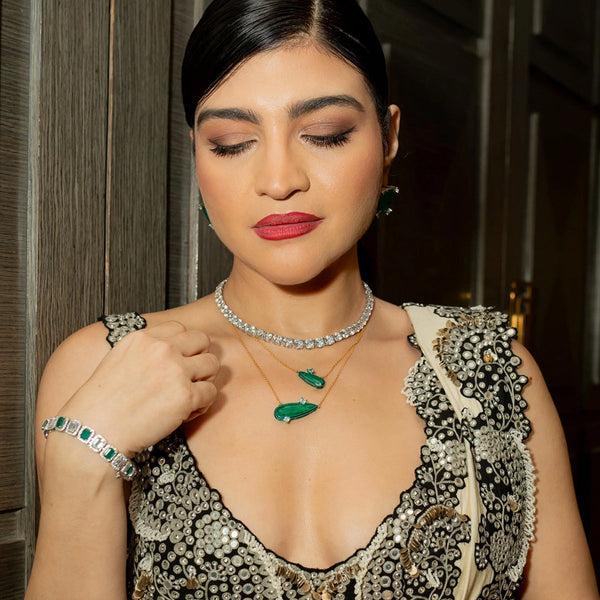 isharya Khushnaz Emerald Layers Necklace Necklaces
