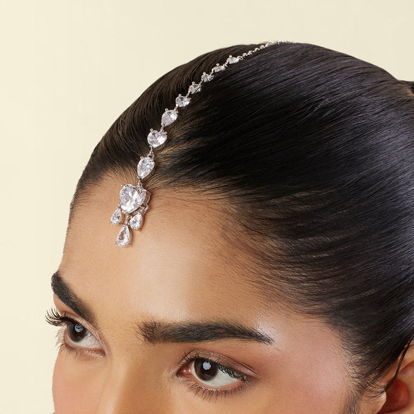 isharya Opulent Luminescence Maangtikka Head Gear