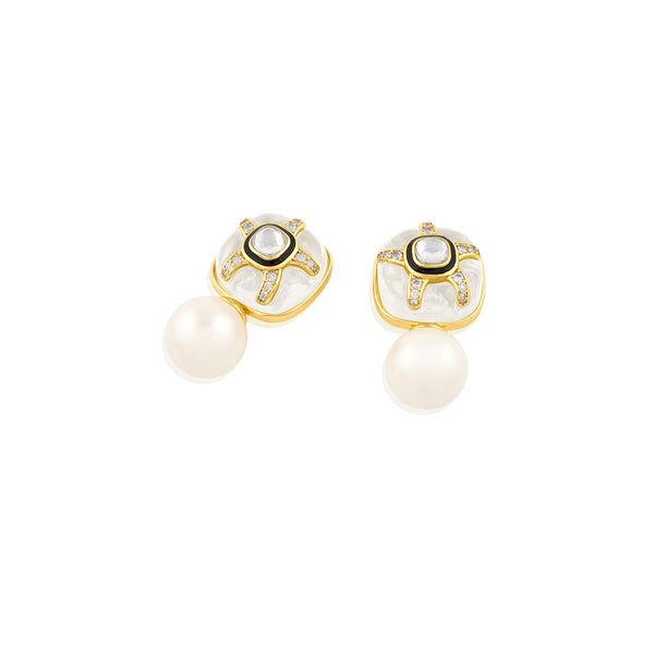 Isharya Pearl Diver Stud Earrings Earrings