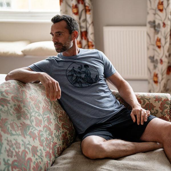 Isobaa Mens Merino 150 Mountains Tee (Sky/Petrol)