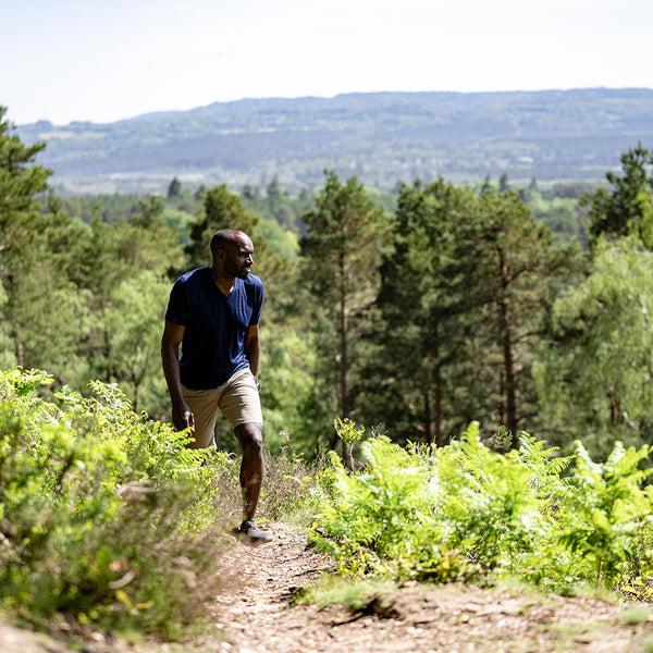 Isobaa Mens Merino 150 V-Neck Tee (Navy)