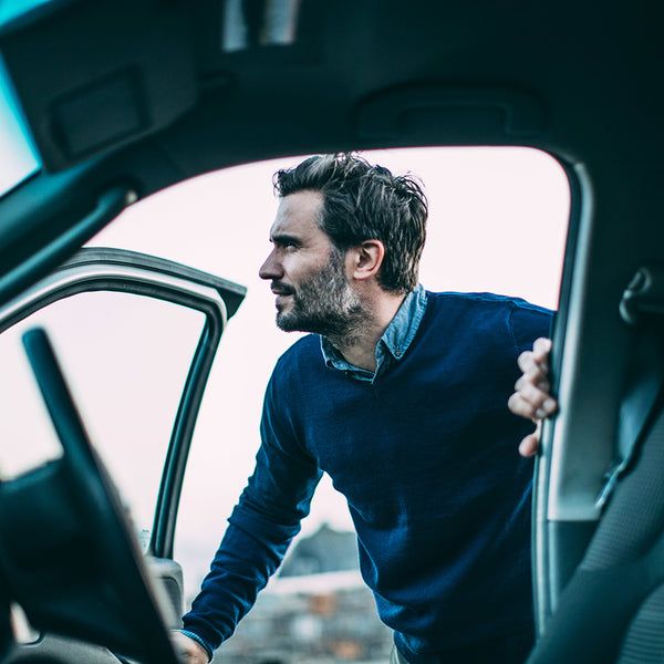 Isobaa Mens Merino V Neck Sweater (Navy)