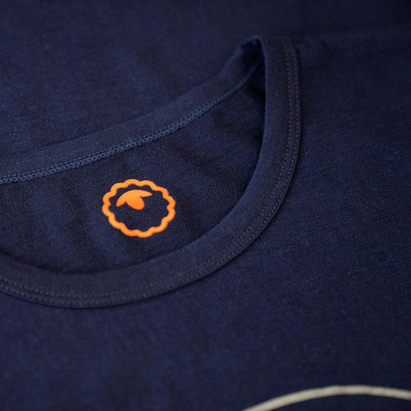 Isobaa Womens Merino 150 Mountains Tee (Navy)