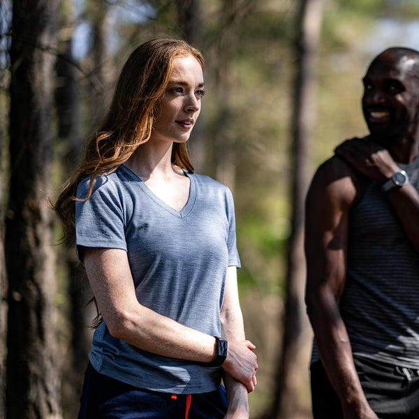 isobaa Womens Merino 150 V-Neck Tee (Sky)