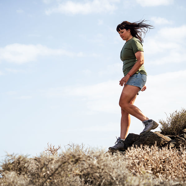 Isobaa Womens Merino 180 SS Hiking Top (Olive)