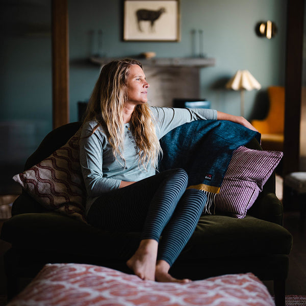 isobaa Womens Merino 200 Tights (Black/Charcoal)