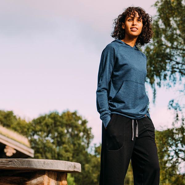 Isobaa Womens Merino 260 Lounge Hoodie (Denim/Navy)