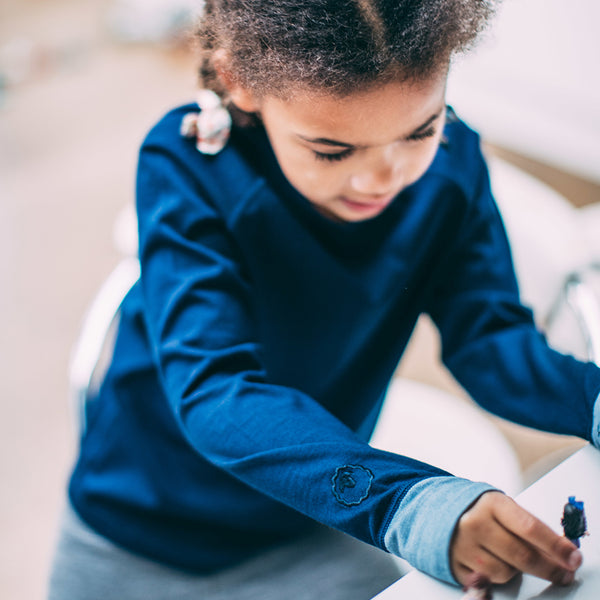 Isobaa Junior Merino Blend 200 Long Sleeve Crew (Navy/Sky)