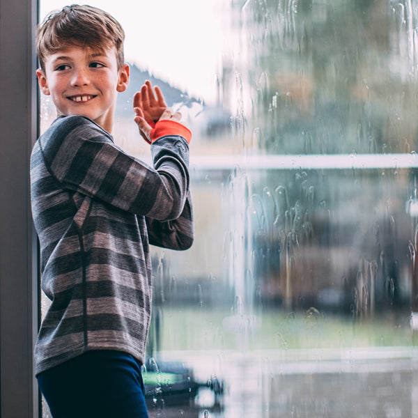 Isobaa Junior Merino Blend 200 Long Sleeve Crew (Stripe Charcoal/Smoke)