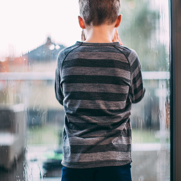 Isobaa Junior Merino Blend 200 Long Sleeve Crew (Stripe Charcoal/Smoke)