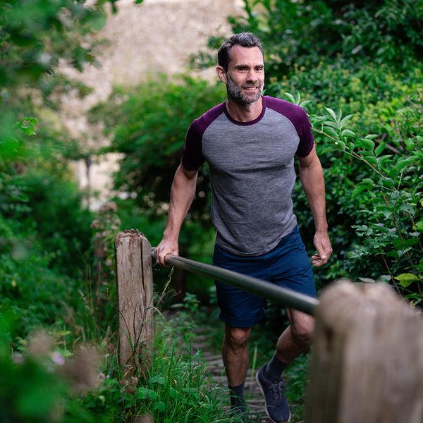 isobaa Mens Merino 150 Raglan Baseball Tee (Charcoal/Wine)