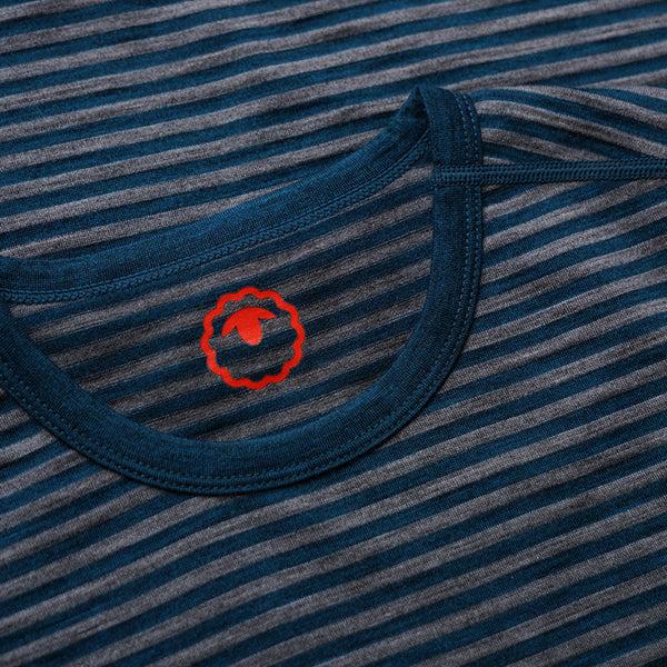 Isobaa Mens Merino 150 Short Sleeve Crew (Stripe Petrol/Charcoal)
