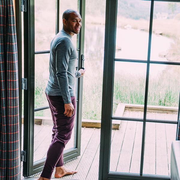 Isobaa Mens Merino 260 Lounge Cuffed Joggers (Wine/Navy)