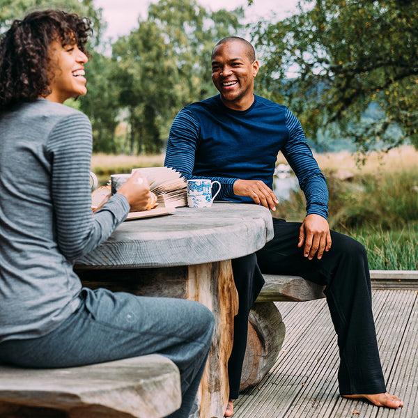 Isobaa Mens Merino 260 Lounge Loose Joggers (Black/Smoke)