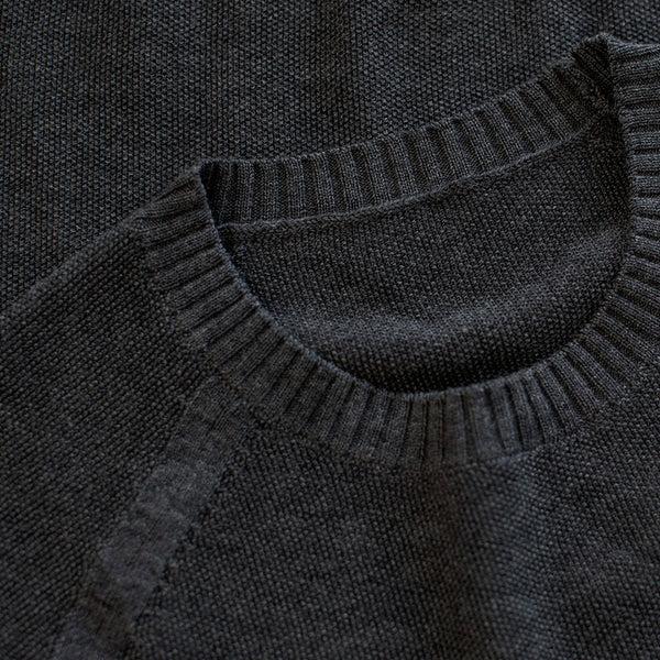 Isobaa Mens Merino Moss Stitch Sweater (Smoke/Charcoal)