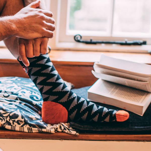 Isobaa Merino Blend Everyday Socks (3 Pack - Black/Charcoal)