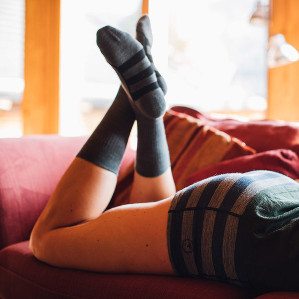 Isobaa Merino Blend Hiking Socks (3 Pack - Charcoal/Black)