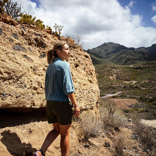 isobaa Womens Merino 120 Ultrafine Cropped Blouse (Lagoon)