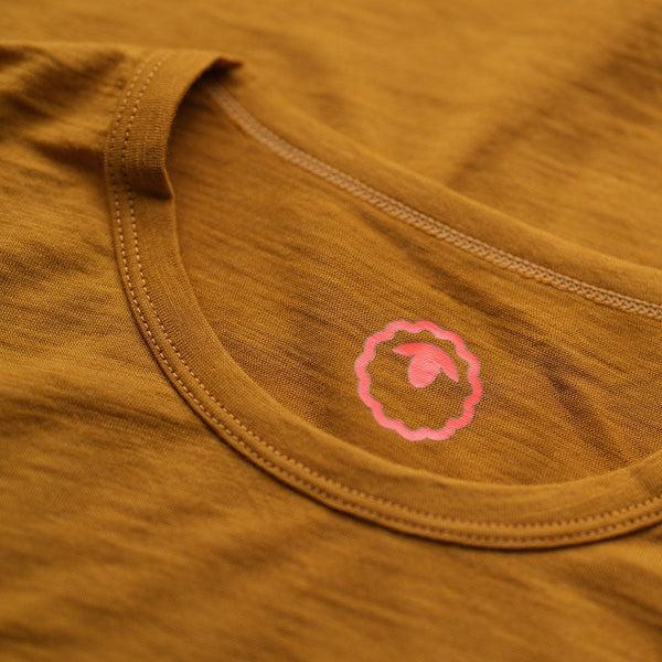 Isobaa Womens Merino 150 Mountains Tee (Mustard/Navy)