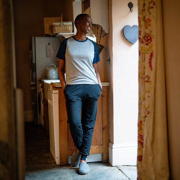 isobaa Womens Merino 150 Raglan Baseball Tee (Cloud/Petrol)