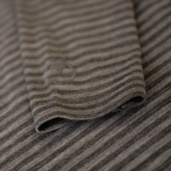 Isobaa Womens Merino 180 Long Sleeve Crew (Mini Stripe Smoke/Charcoal)
