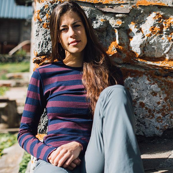 isobaa Womens Merino 180 Long Sleeve Crew (Navy/Wine)