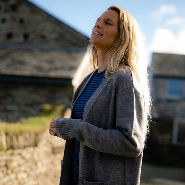 Isobaa Womens Merino Open Cardigan (Charcoal Melange)