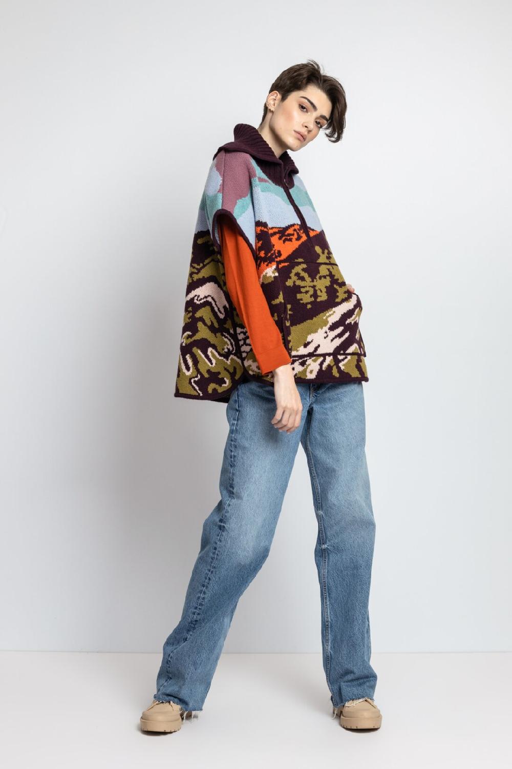 Ivko Woman Poncho Landscape Pattern Brown-Red
