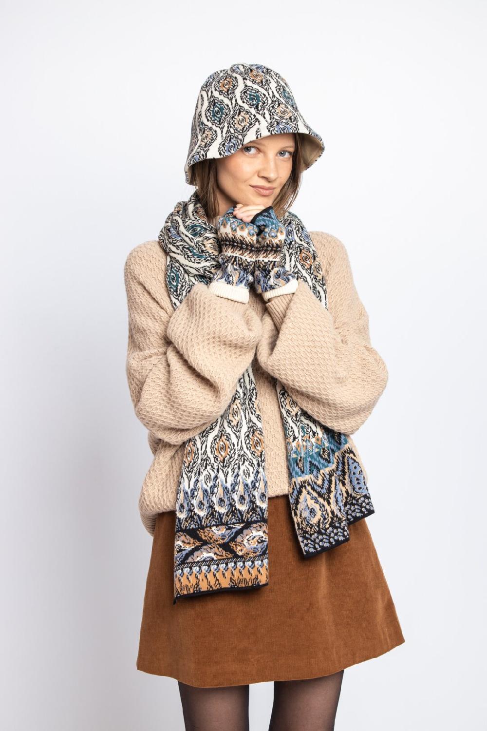 Ivko Woman Wrist Warmers Ornament Motif Almond