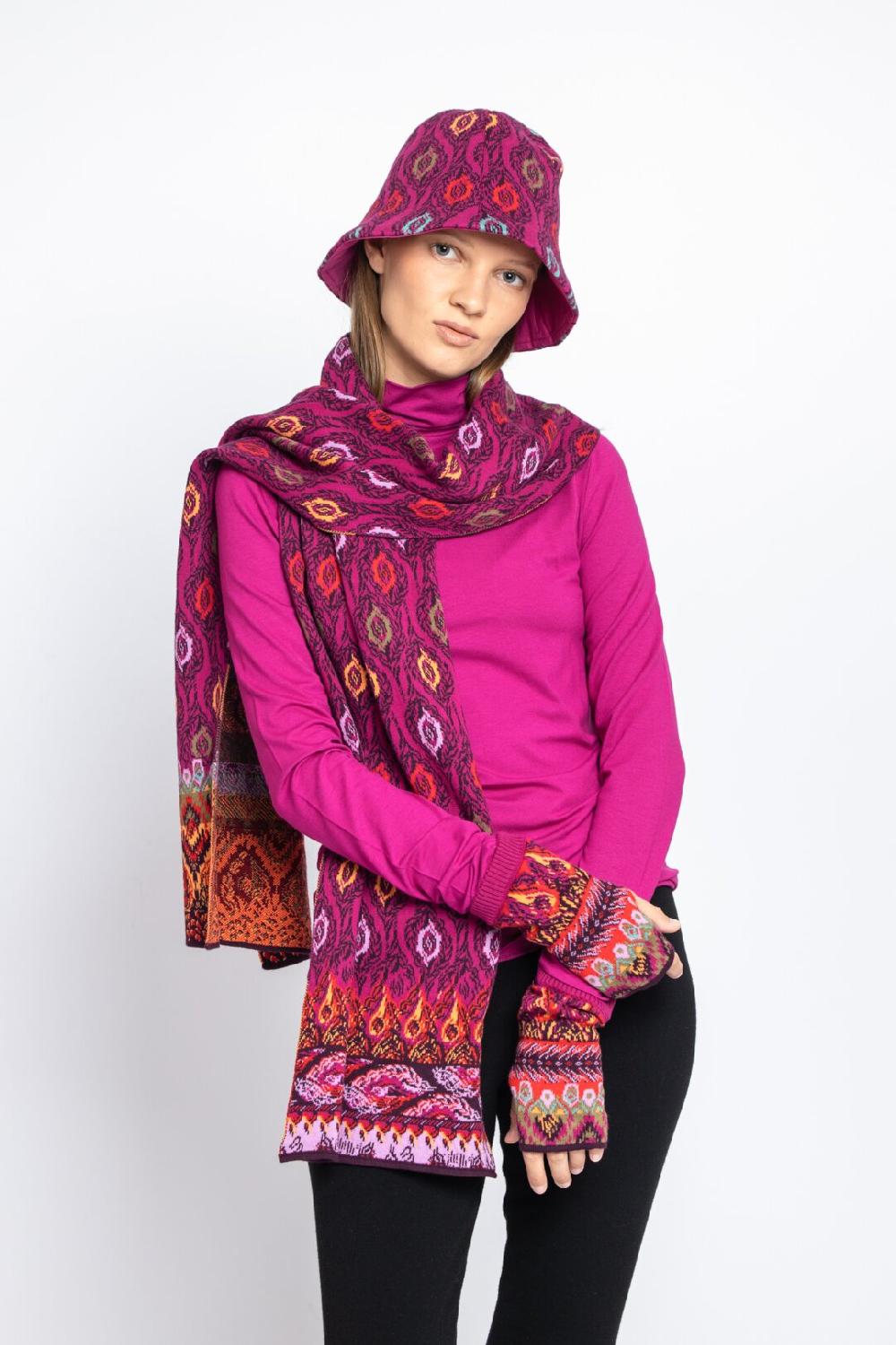 Ivko Woman Wrist Warmers Ornament Motif Magenta