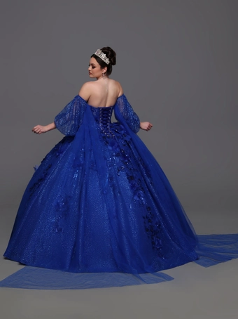 Ivory Rose Q By DaVinci 80623