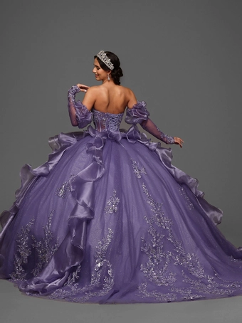 Ivory Rose Q By DaVinci 80642