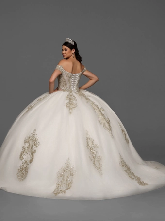 Ivory Rose Q By DaVinci 80643