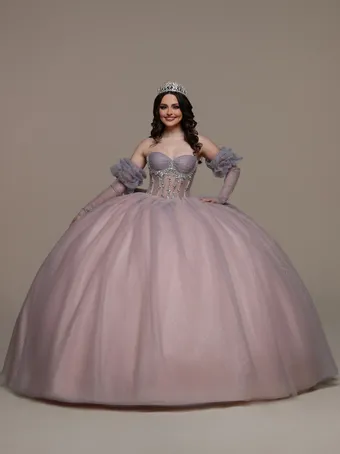 ivory rose Q by DaVinci 80665