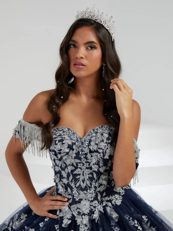 Ivory Rose Quince 26056