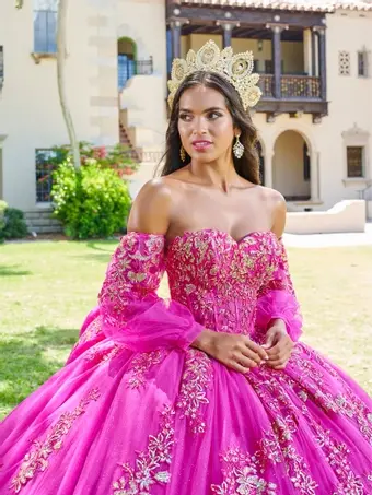 Ivory Rose Quince 26075