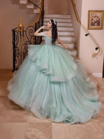 Ivory Rose Quince 26103