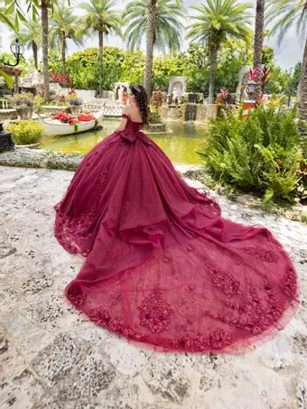 Ivory Rose Quince 26105