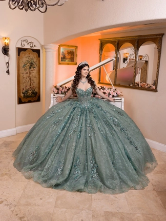 ivory rose Quince 26106