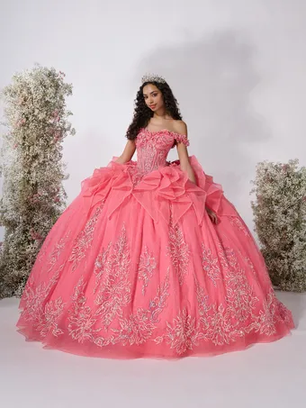 Ivory Rose Quince 26121