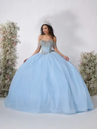 Ivory Rose Quince 26124