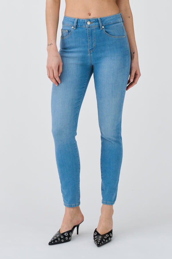 Ivy Copenhagen IVY-Alexa Cropped Earth Jeans Wash Bright Cayenne Denim Blue