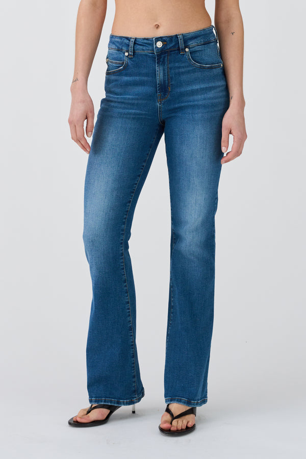 Ivy Copenhagen IVY-Tara Flare Jeans Wash Andorra Mid Blue Denim Blue