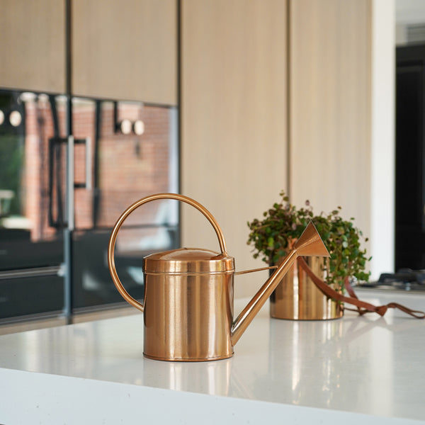 ivyline Kensington Traditional Copper Watering Can